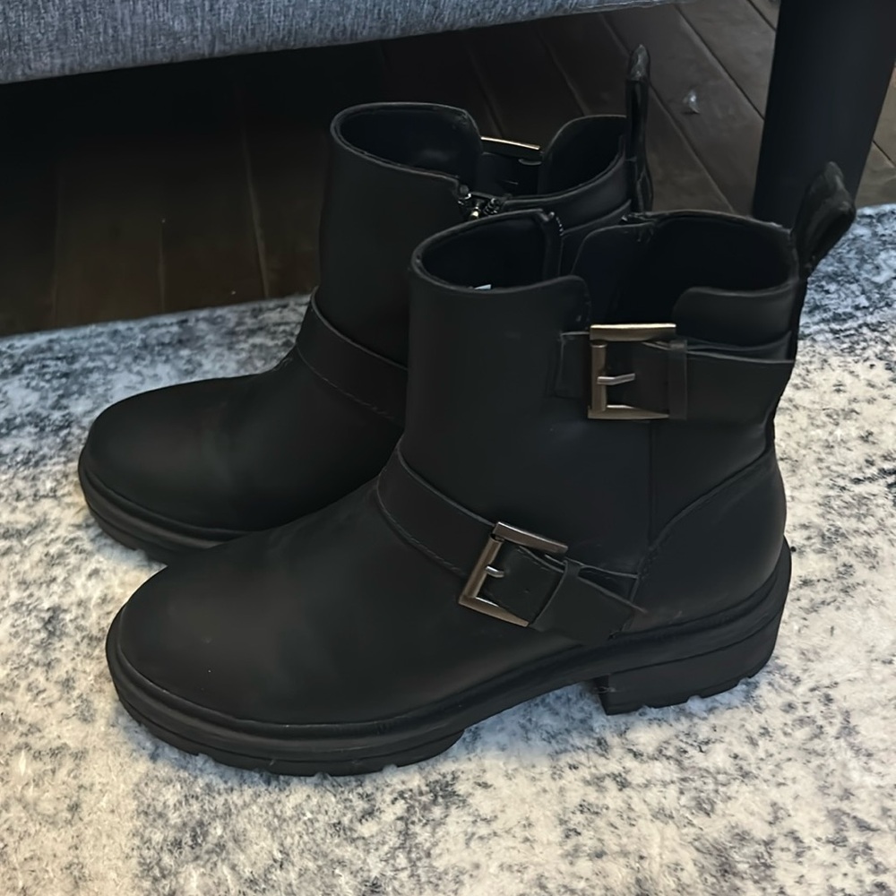 Rocket dog black booties